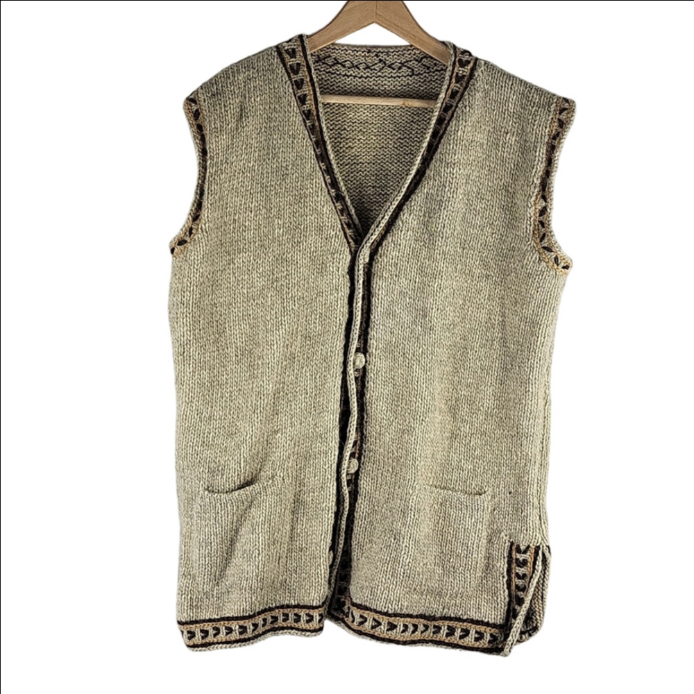 Handknit Wool Sleeveless Cardigan